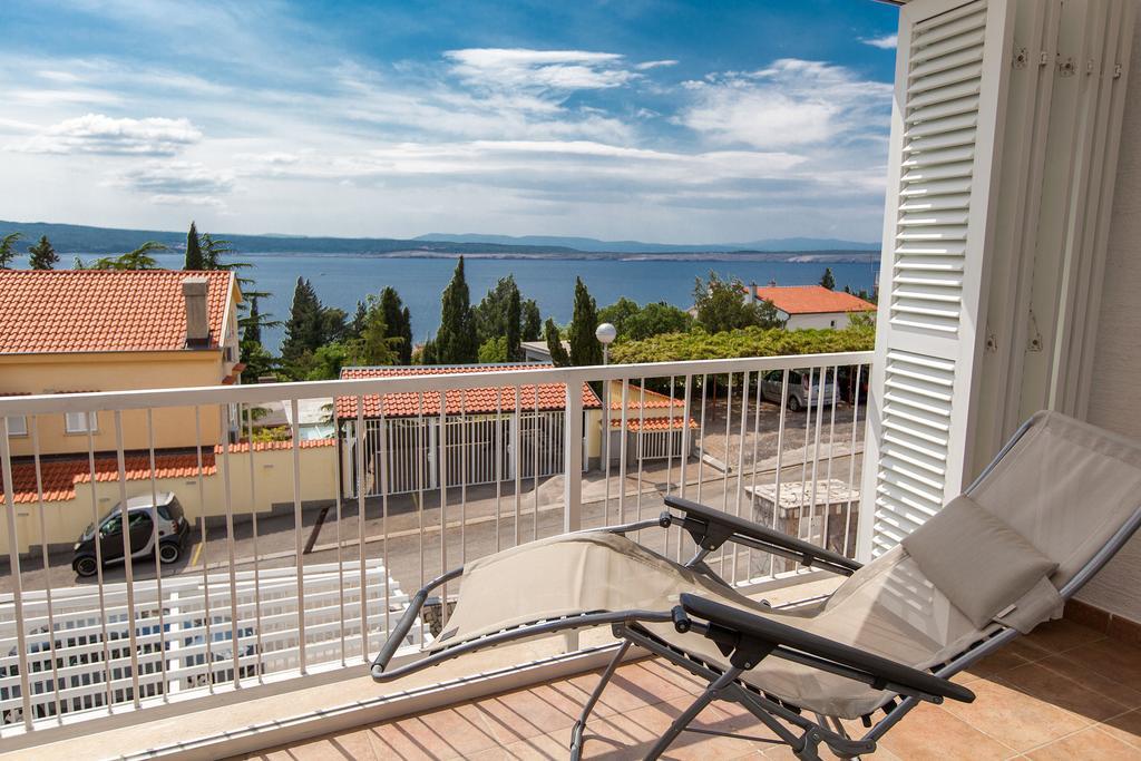Apartments Casa Bianca Crikvenica Bagian luar foto